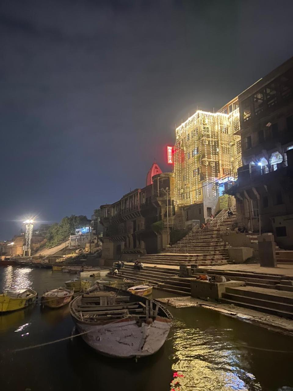 Hotel Sita Palace On Heritage Ghats Of Benaras Varanasi Ngoại thất bức ảnh