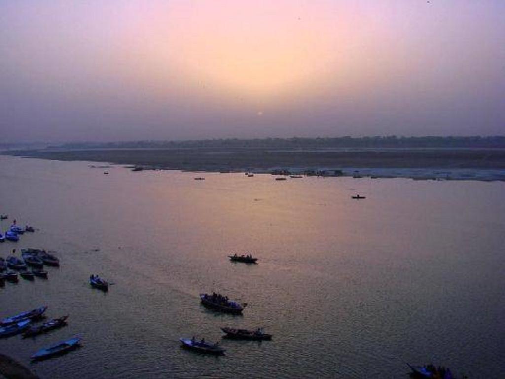 Hotel Sita Palace On Heritage Ghats Of Benaras Varanasi Ngoại thất bức ảnh