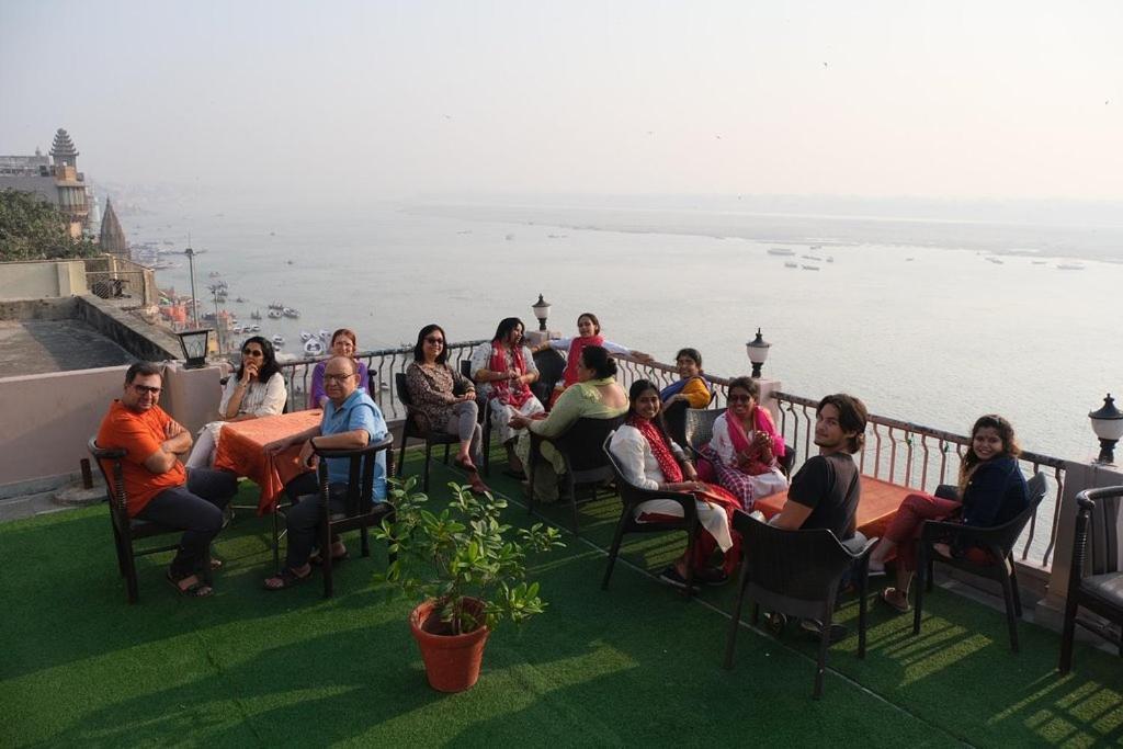 Hotel Sita Palace On Heritage Ghats Of Benaras Varanasi Ngoại thất bức ảnh